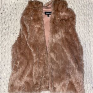 Size M/L Express Pink Fur Vest